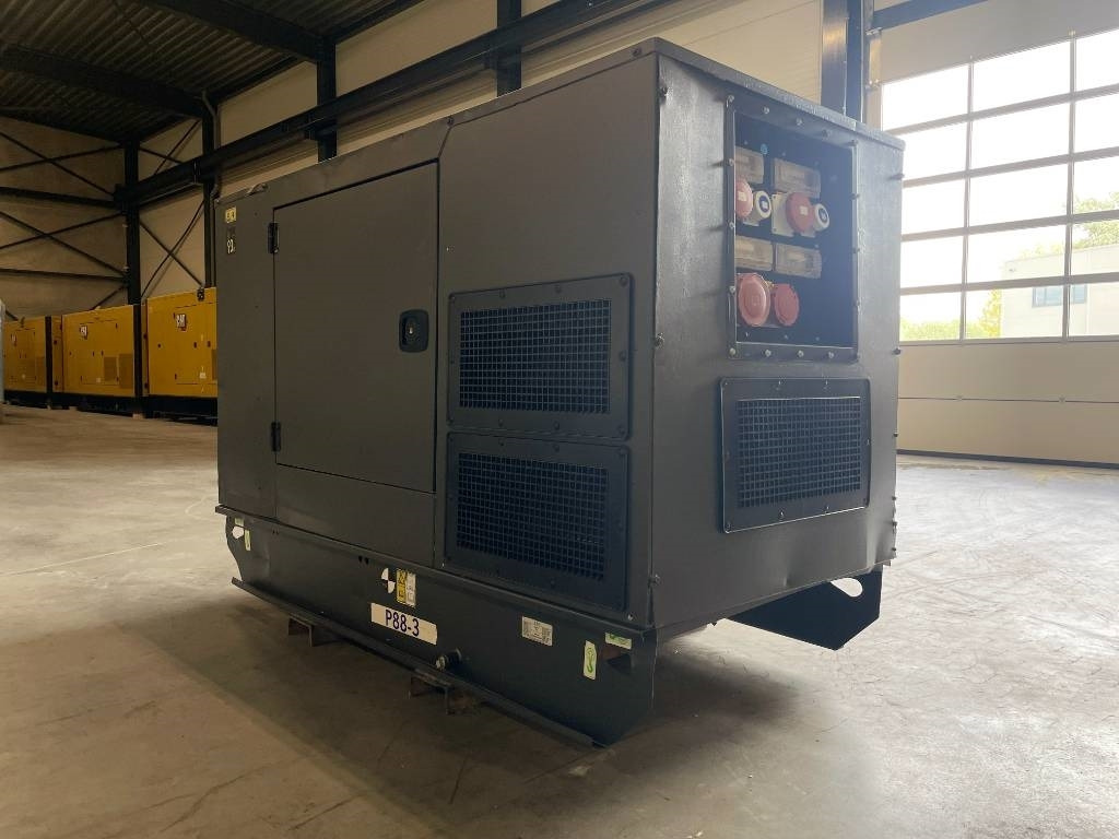 FG Wilson P88-3 - 88 kVA Genset - DPX-12633 - Generator set: picture 3 FG Wilson P88-3 - 88 kVA Genset - DPX-12633 - Generator set: picture 3