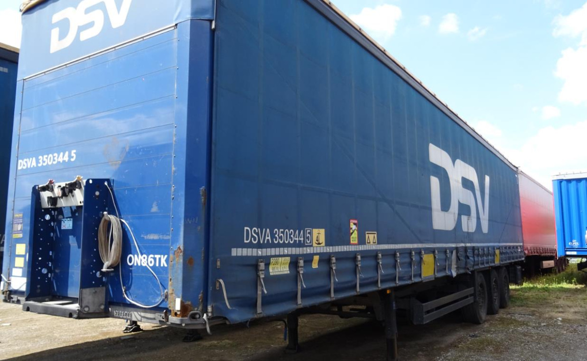 Dropside/ Flatbed trailer SCHMITZ CARGOBULL SCB S3 SKRZYNIOWA: picture 1