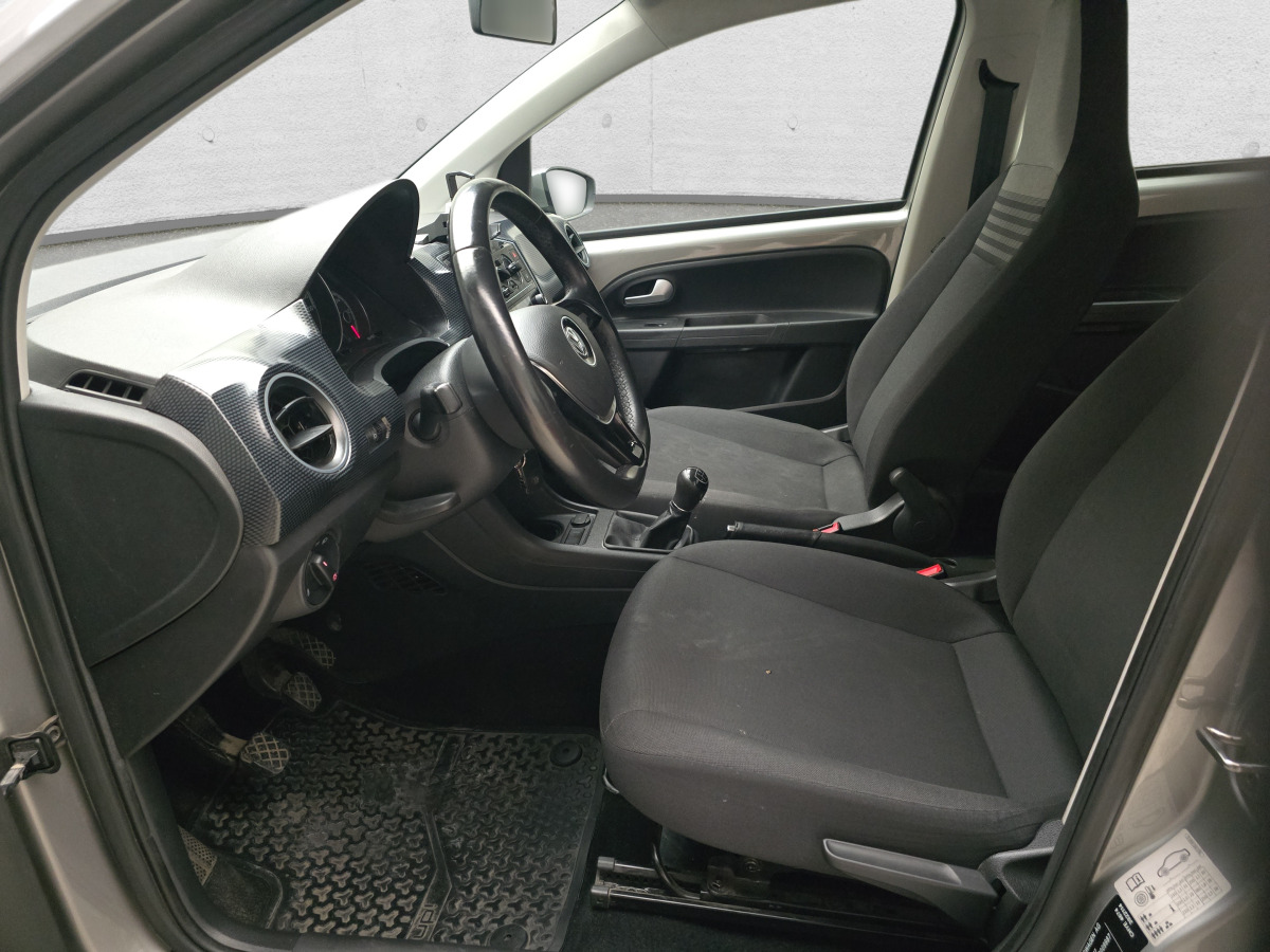 Hatchback VOLKSWAGEN UP HATCHBACK: picture 12