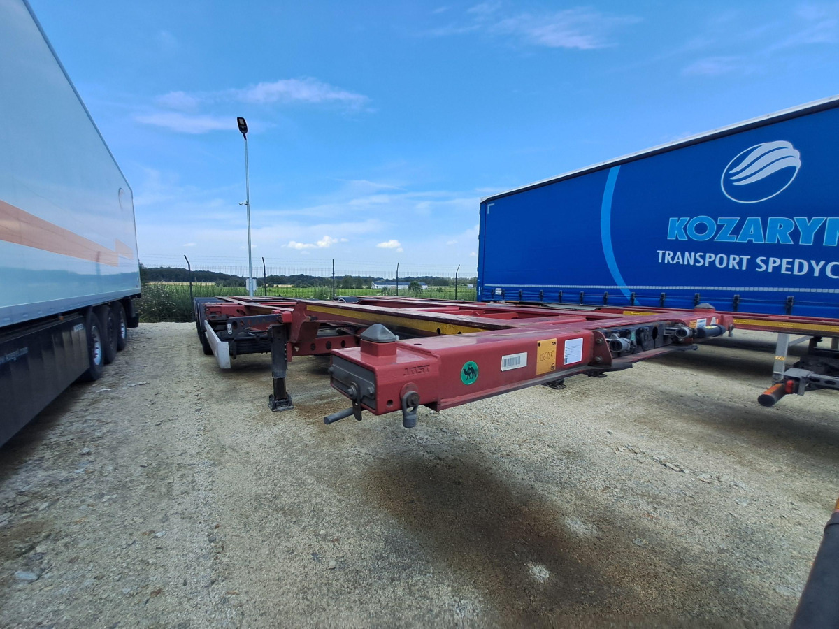 Container transporter/ Swap body trailer WIELTON  NS3P POD KONTENERY: picture 1