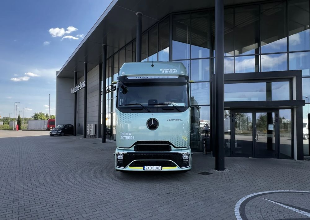 Mercedes-Benz Actros 1848 LS - Tractor unit: picture 2 Mercedes-Benz Actros 1848 LS - Tractor unit: picture 2