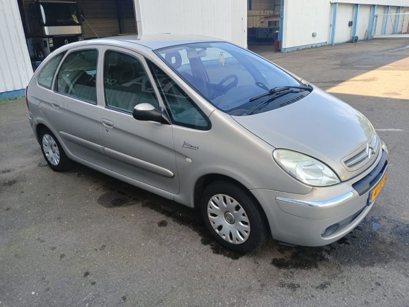 Citroën Xsara Picasso 1.8i - 16V , Airco - Car: picture 4 Citroën Xsara Picasso 1.8i - 16V , Airco - Car: picture 4