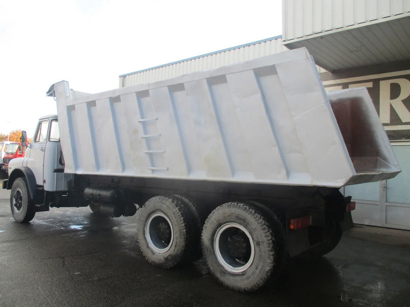MAN 32.240 , Manual , 6x4 , Tipper truck , Spring suspension - Tipper: picture 5 MAN 32.240 , Manual , 6x4 , Tipper truck , Spring suspension - Tipper: picture 5