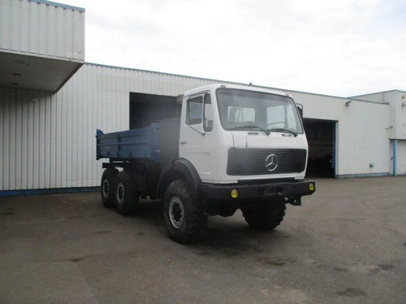 Mercedes-Benz FAP 2026 , V8 , 6X6 , ZF Manual , Spring Suspension , 3 way Tipper, Ex- - Tipper: picture 5 Mercedes-Benz FAP 2026 , V8 , 6X6 , ZF Manual , Spring Suspension , 3 way Tipper, Ex- - Tipper: picture 5