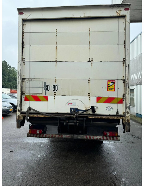 Box truck Renault Midlum 180 DXI, Spring Suspension, Drum Brakes: picture 7 Box truck Renault Midlum 180 DXI, Spring Suspension, Drum Brakes: picture 7