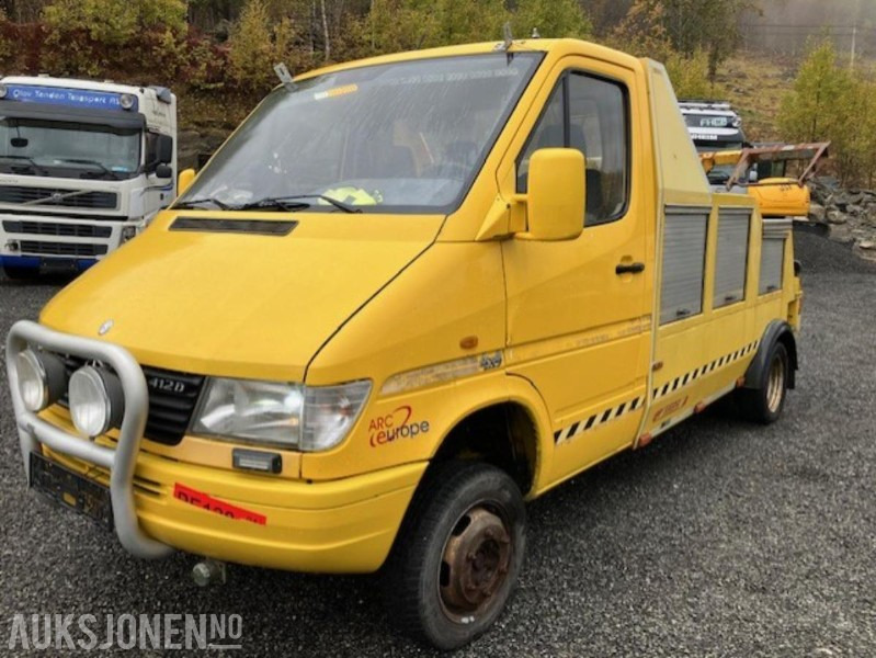 1999 Mercedes-Benz Sprinter 412 4x4 Redningsbil med briller og vinsj - Fire truck: picture 1 1999 Mercedes-Benz Sprinter 412 4x4 Redningsbil med briller og vinsj - Fire truck: picture 1