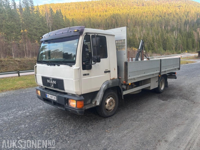 2000 MAN 8.163 LLC MED HIAB KRAN - Crane truck: picture 1 2000 MAN 8.163 LLC MED HIAB KRAN - Crane truck: picture 1