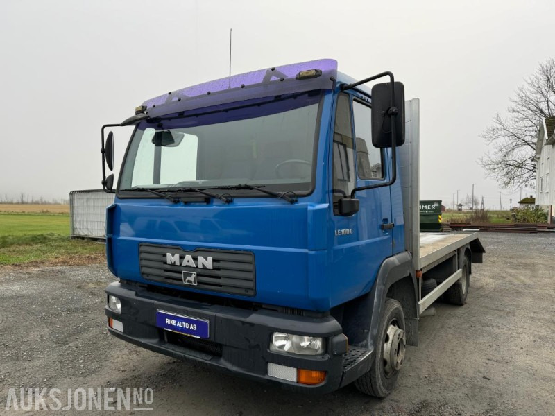 2002 MAN LE 180 C Bilfrakter 4x2 Nyttelast 3615kg Vedlikeholdslader - Autotransporter truck: picture 1 2002 MAN LE 180 C Bilfrakter 4x2 Nyttelast 3615kg Vedlikeholdslader - Autotransporter truck: picture 1