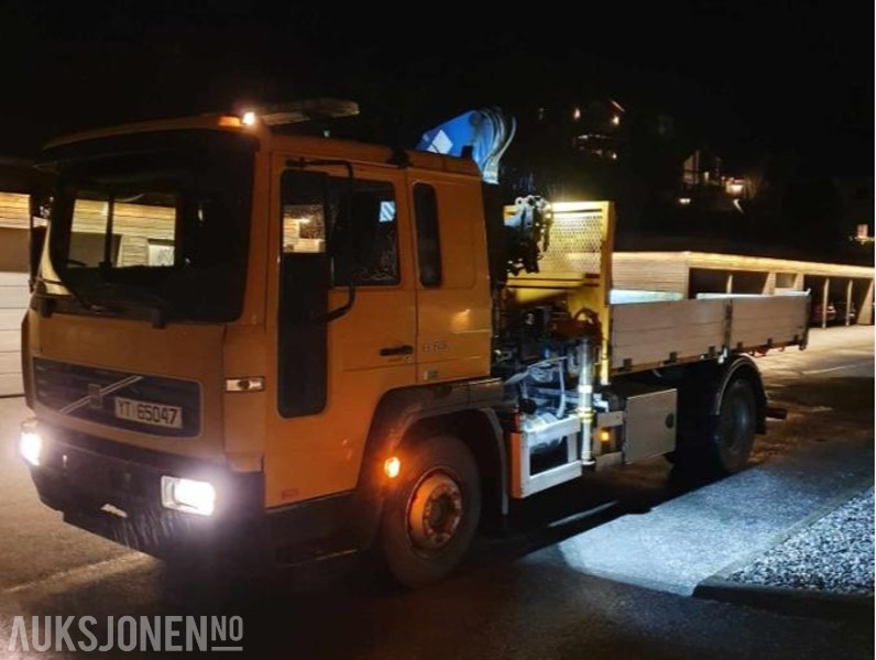2006 Volvo FL6 med tipp og kran NYLIG EU OK TIL 22.10.2026 - Crane truck: picture 1 2006 Volvo FL6 med tipp og kran NYLIG EU OK TIL 22.10.2026 - Crane truck: picture 1
