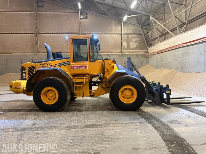 2006 Volvo L120E HJULLASTER M/STOR SNØSKUFF SENTRALSMØRING 3.FUNKSJON. - Wheel loader: picture 2 2006 Volvo L120E HJULLASTER M/STOR SNØSKUFF SENTRALSMØRING 3.FUNKSJON. - Wheel loader: picture 2