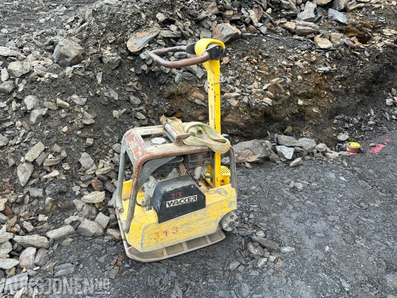 2008 Wacker Neuson vibroplate BPU 3050A - Roller: picture 2 2008 Wacker Neuson vibroplate BPU 3050A - Roller: picture 2
