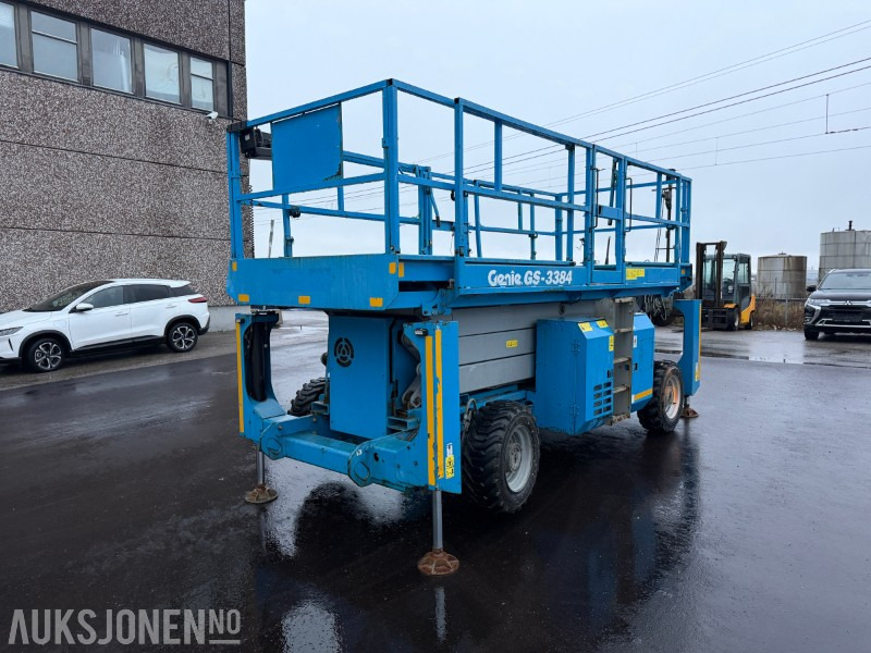 2010 Genie GS-3384RT - 12m sakselift - Aerial platform: picture 4 2010 Genie GS-3384RT - 12m sakselift - Aerial platform: picture 4