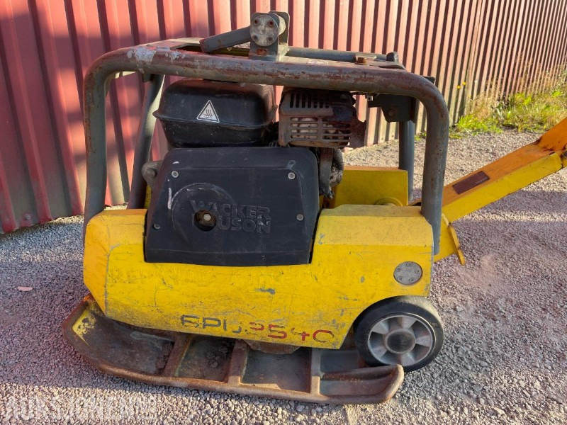 2010 Wacker Neuson 2540 vibroplate - Roller: picture 3 2010 Wacker Neuson 2540 vibroplate - Roller: picture 3