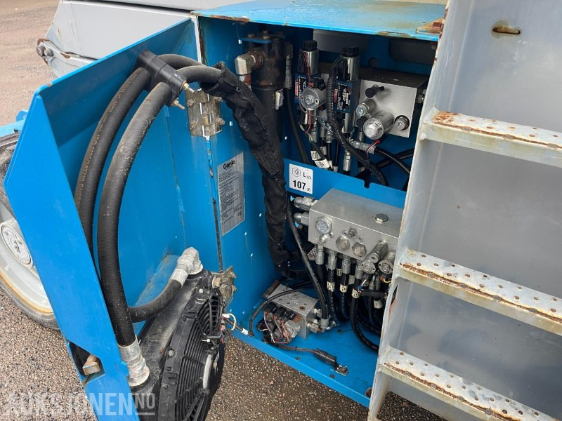 Aerial platform 2011 Genie GS 4390 Sakselift, 1698 timer: picture 6 Aerial platform 2011 Genie GS 4390 Sakselift, 1698 timer: picture 6