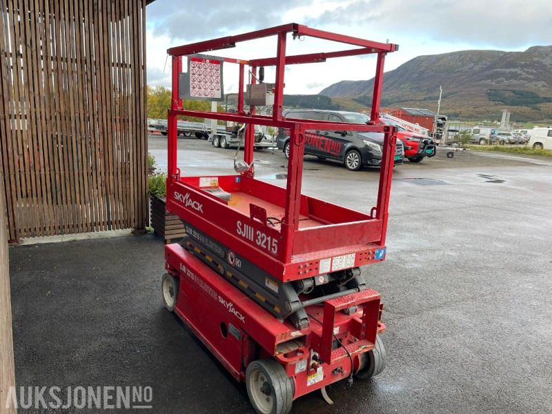 2012 SkyJack SJIII 3215, 150 Timer - Aerial platform: picture 5 2012 SkyJack SJIII 3215, 150 Timer - Aerial platform: picture 5