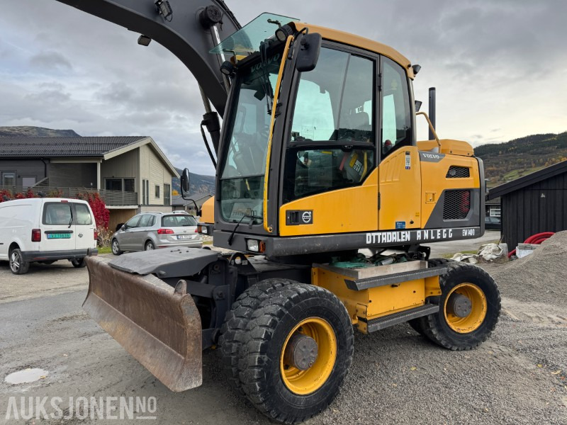 2012 Volvo EW140 D Hjulmaskin TILTROTATOR, 2 SKUFFER, SENTRALSMØRING - Excavator: picture 3 2012 Volvo EW140 D Hjulmaskin TILTROTATOR, 2 SKUFFER, SENTRALSMØRING - Excavator: picture 3