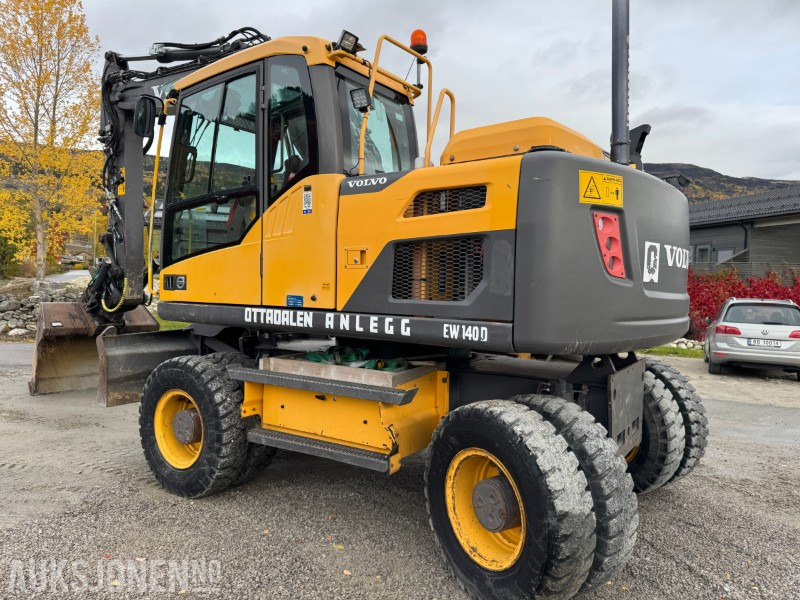 2012 Volvo EW140 D Hjulmaskin TILTROTATOR, 2 SKUFFER, SENTRALSMØRING - Excavator: picture 4 2012 Volvo EW140 D Hjulmaskin TILTROTATOR, 2 SKUFFER, SENTRALSMØRING - Excavator: picture 4