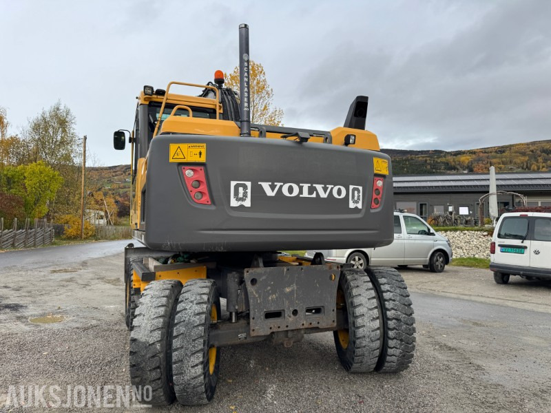2012 Volvo EW140 D Hjulmaskin TILTROTATOR, 2 SKUFFER, SENTRALSMØRING - Excavator: picture 5 2012 Volvo EW140 D Hjulmaskin TILTROTATOR, 2 SKUFFER, SENTRALSMØRING - Excavator: picture 5