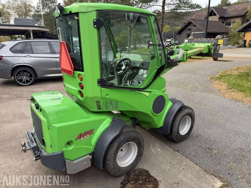 2013 Avant 630 kompaktlaster med snøfres, feiekost, gressklipper, pallegaffel, grusskuffe - mva fritt - Skid steer loader: picture 5 2013 Avant 630 kompaktlaster med snøfres, feiekost, gressklipper, pallegaffel, grusskuffe - mva fritt - Skid steer loader: picture 5