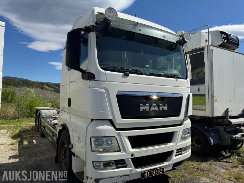 2013 MAN TGX 26.480 chassis med containerfester - Container transporter/ Swap body truck: picture 2 2013 MAN TGX 26.480 chassis med containerfester - Container transporter/ Swap body truck: picture 2