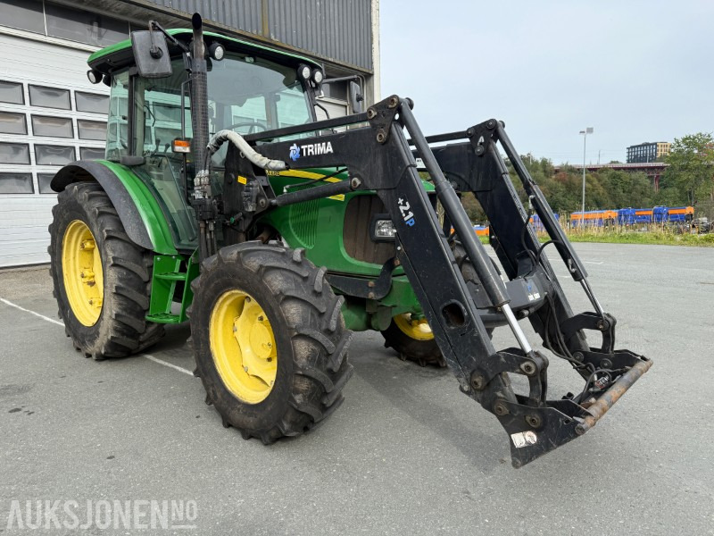 2014 John Deere 5090M - Trima frontlaster - 3 643 timer - Farm tractor: picture 3 2014 John Deere 5090M - Trima frontlaster - 3 643 timer - Farm tractor: picture 3