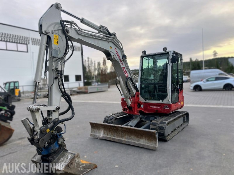 2014 TAKEUCHI TB260 MINIGRAVER SMP TILTROTATOR OG S40 HK FESTE PLANERINGSSKUFF - Mini excavator: picture 1 2014 TAKEUCHI TB260 MINIGRAVER SMP TILTROTATOR OG S40 HK FESTE PLANERINGSSKUFF - Mini excavator: picture 1