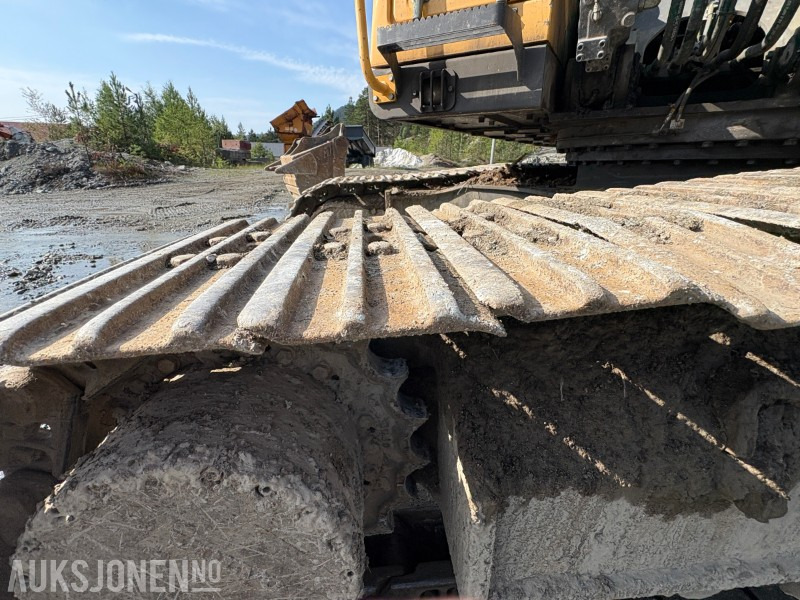 Excavator 2014 Volvo EC 220DL - 10 656 timer - sertifisert: picture 24