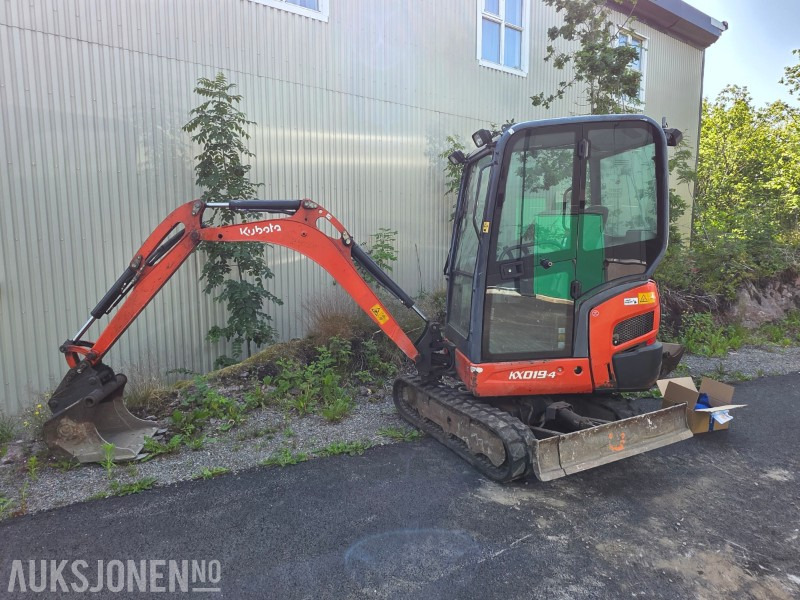2015 Kubota KX019-4 Minigraver med grave og pusseskuff - Mini excavator: picture 2 2015 Kubota KX019-4 Minigraver med grave og pusseskuff - Mini excavator: picture 2