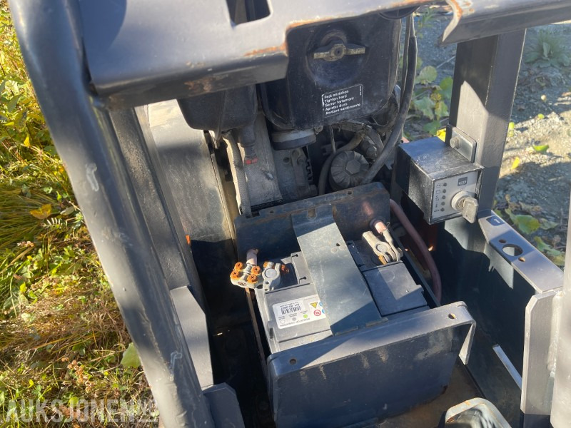 2015 Supra vibroplate - Hoppetusse med Hatz dieselmotor – Reversibel - Roller: picture 5 2015 Supra vibroplate - Hoppetusse med Hatz dieselmotor – Reversibel - Roller: picture 5