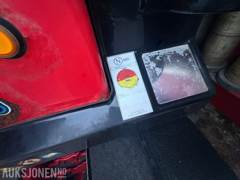 2015 Volvo FM 500 8x4 kranbil - Effer 215/6S kran og ARKA planpåbygg - EU godkjent til 30.09.26 - Crane truck: picture 5 2015 Volvo FM 500 8x4 kranbil - Effer 215/6S kran og ARKA planpåbygg - EU godkjent til 30.09.26 - Crane truck: picture 5