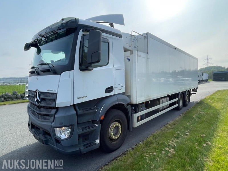 2017 Mercedes-Benz Antos Distribusjonsbil med kjøl Nordic Supra 850 - Lift - 121984 km. - Box truck: picture 1 2017 Mercedes-Benz Antos Distribusjonsbil med kjøl Nordic Supra 850 - Lift - 121984 km. - Box truck: picture 1