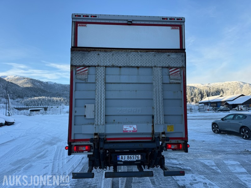 2017 Volvo FM 330 Euro 6 skapbil - 406117 km - Eu godkjent. - Box truck: picture 4 2017 Volvo FM 330 Euro 6 skapbil - 406117 km - Eu godkjent. - Box truck: picture 4