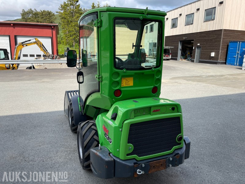 2019 Avant 635 Med Tett hytte, Teleskopfunksjon, Skuffe, og Tokvam Snøfres - Skid steer loader: picture 4 2019 Avant 635 Med Tett hytte, Teleskopfunksjon, Skuffe, og Tokvam Snøfres - Skid steer loader: picture 4