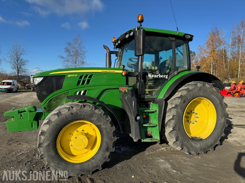 2019 John Deere 6145R 4X4, 192 HK PREMIUM EDITION LEVERES MED NYE DEKK OG - Farm tractor: picture 1 2019 John Deere 6145R 4X4, 192 HK PREMIUM EDITION LEVERES MED NYE DEKK OG - Farm tractor: picture 1