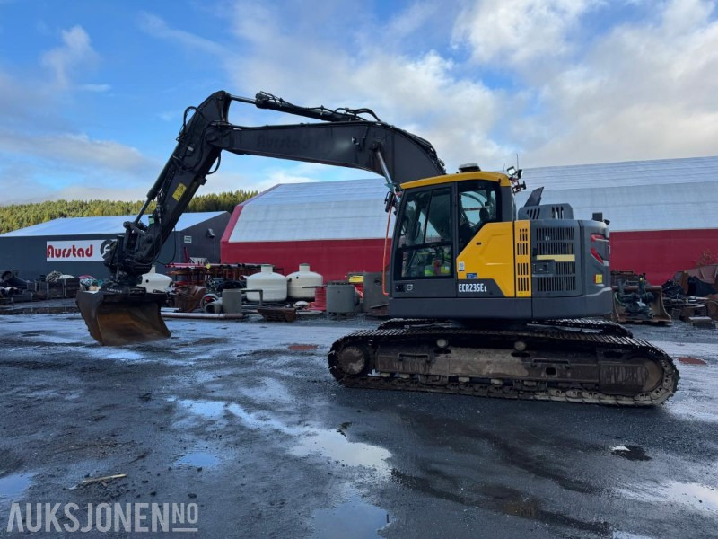 2020 Volvo ECR 235EL Gravemaskin - S70 feste - Pusskuffe - Sentralsmøring - bunkringspumpe - Steelwrist tiltrotator - Pusskuffe - Sertifisert - Excavator: picture 1 2020 Volvo ECR 235EL Gravemaskin - S70 feste - Pusskuffe - Sentralsmøring - bunkringspumpe - Steelwrist tiltrotator - Pusskuffe - Sertifisert - Excavator: picture 1