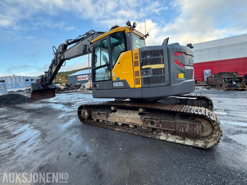 Excavator 2020 Volvo ECR 235EL Gravemaskin - S70 feste - Pusskuffe - Sentralsmøring - bunkringspumpe - Tiltrotator - Pusskuffe - Sertifisert: picture 8 Excavator 2020 Volvo ECR 235EL Gravemaskin - S70 feste - Pusskuffe - Sentralsmøring - bunkringspumpe - Tiltrotator - Pusskuffe - Sertifisert: picture 8