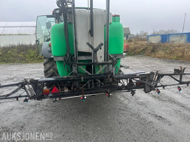 1900 Unigreen Sprøyte 1000L 12m - Agricultural machinery: picture 2 1900 Unigreen Sprøyte 1000L 12m - Agricultural machinery: picture 2