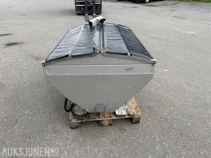 2022 Hilltip 380 Spreder UTV/Pickup - Agricultural machinery: picture 2 2022 Hilltip 380 Spreder UTV/Pickup - Agricultural machinery: picture 2