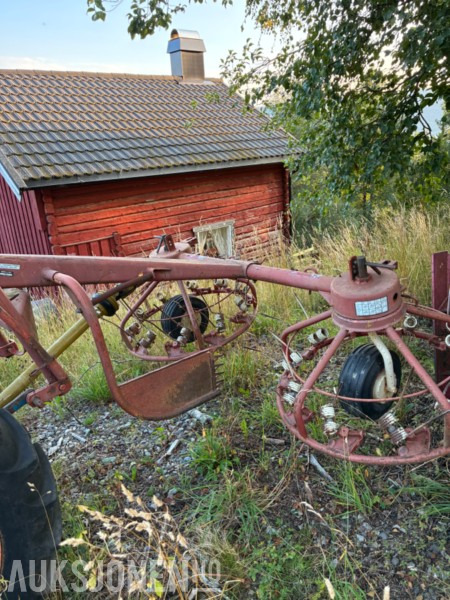 PZ Haybob 300 høyrive med aksling - Agricultural machinery: picture 1 PZ Haybob 300 høyrive med aksling - Agricultural machinery: picture 1