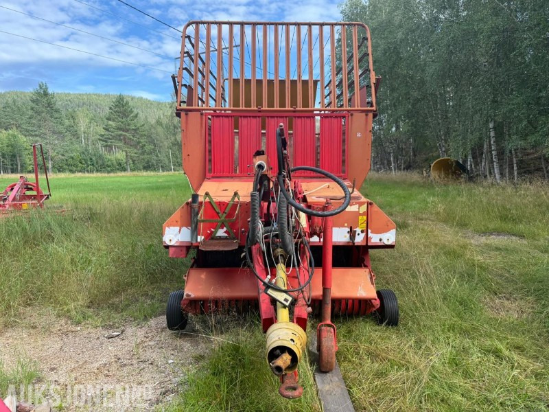 Pöttinger 512 MUE Lessevogn - Agricultural machinery: picture 2 Pöttinger 512 MUE Lessevogn - Agricultural machinery: picture 2