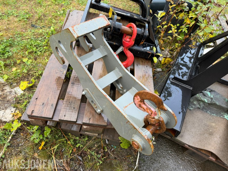 2010 Dieci BUB 2448 lastekrok 4 tonn - Attachment for Construction machinery: picture 5 2010 Dieci BUB 2448 lastekrok 4 tonn - Attachment for Construction machinery: picture 5