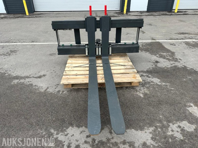 UBRUKT GA Hydrauliske Pallegafler Manitou 5t, 1500 x 1600 - Attachment for Construction machinery: picture 1 UBRUKT GA Hydrauliske Pallegafler Manitou 5t, 1500 x 1600 - Attachment for Construction machinery: picture 1