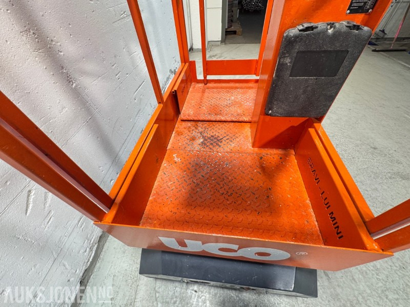 Bravisol LUI MINI HD Batteridreven mastelift – 4,9 m, smal - Aerial platform: picture 5 Bravisol LUI MINI HD Batteridreven mastelift – 4,9 m, smal - Aerial platform: picture 5