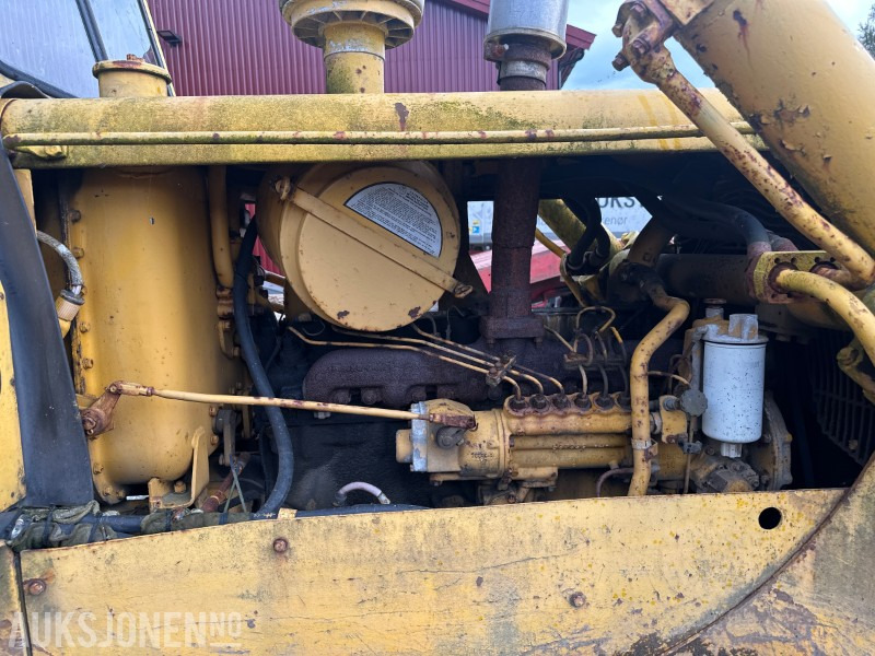 Construction equipment Cat D5 Bulldoser // doser: picture 13