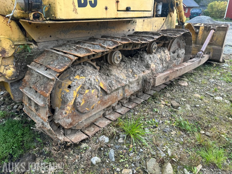 Construction equipment Cat D5 Bulldoser // doser: picture 11