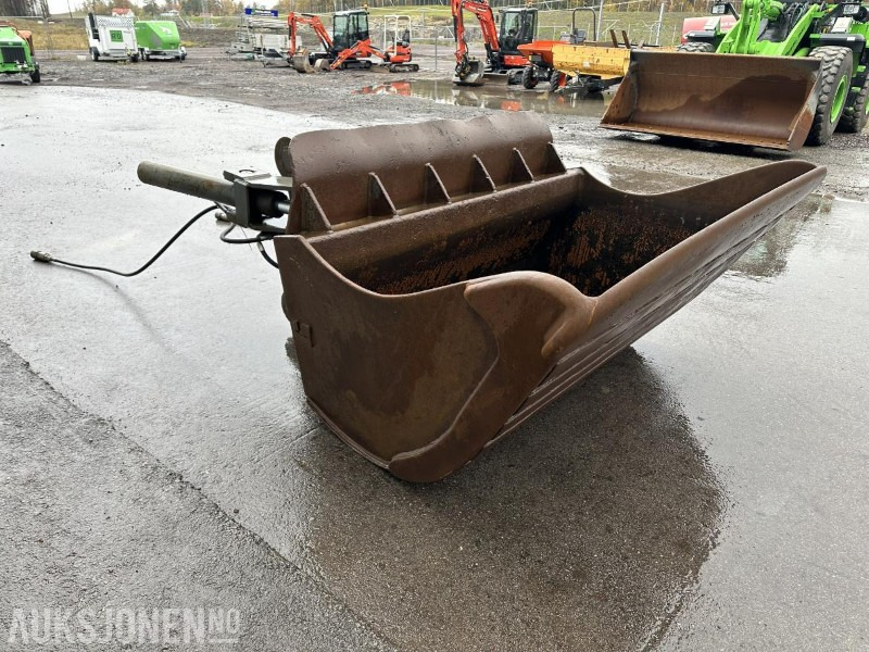 Götene Hydraulisk Pusskuff 2100L G90 - Construction equipment: picture 5 Götene Hydraulisk Pusskuff 2100L G90 - Construction equipment: picture 5