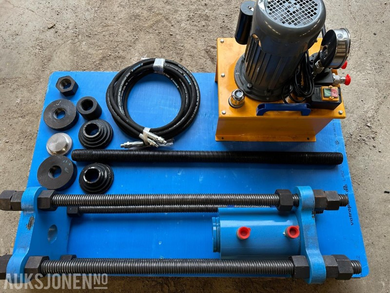 70 TONN HYDRAULISK PRESSE TIL BELTEBOLTER OG FORINGER 220V - Industrial equipment: picture 1 70 TONN HYDRAULISK PRESSE TIL BELTEBOLTER OG FORINGER 220V - Industrial equipment: picture 1