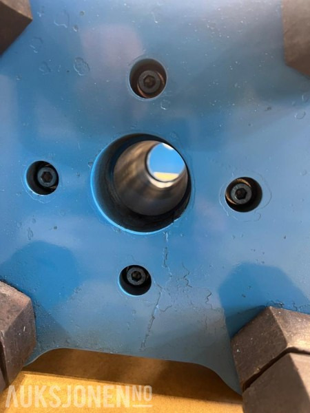 70 TONN HYDRAULISK PRESSE TIL BELTEBOLTER OG FORINGER 220V - Industrial equipment: picture 5 70 TONN HYDRAULISK PRESSE TIL BELTEBOLTER OG FORINGER 220V - Industrial equipment: picture 5