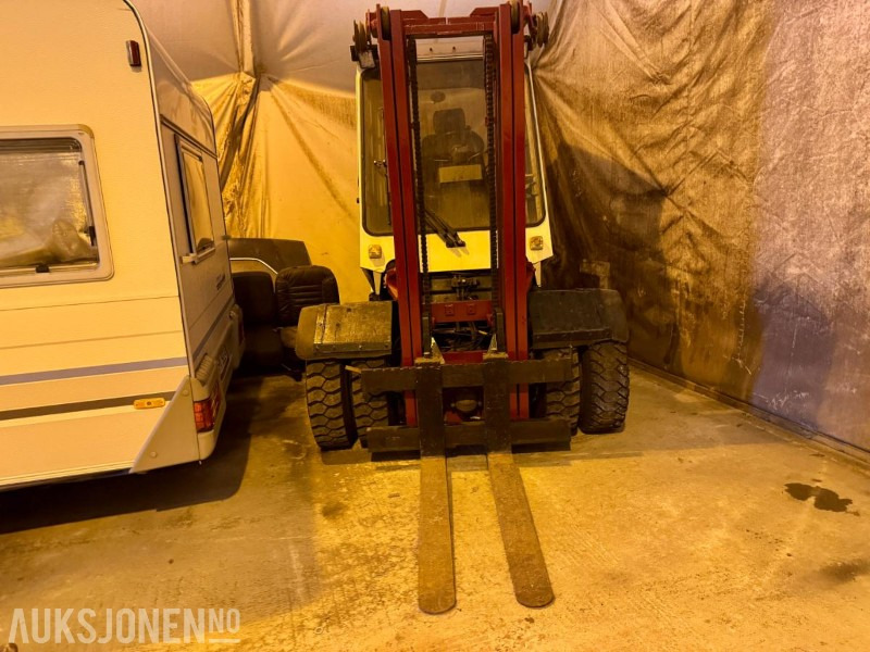 1990 Toyota 5FD40 - Truck - Timer: 9376 - Material handling equipment: picture 5 1990 Toyota 5FD40 - Truck - Timer: 9376 - Material handling equipment: picture 5