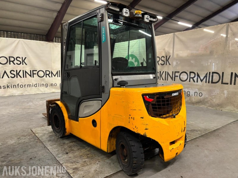 2017 Jungheinrich Gaffeltruck DGF 430s - Material handling equipment: picture 3 2017 Jungheinrich Gaffeltruck DGF 430s - Material handling equipment: picture 3